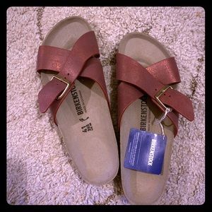 New w/tag. Too Narrow.